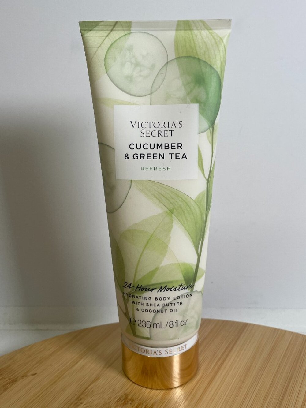 Victorias Secret Cucumber Green Tea Refresher Hydrating Body Lotion 8 oz Shea